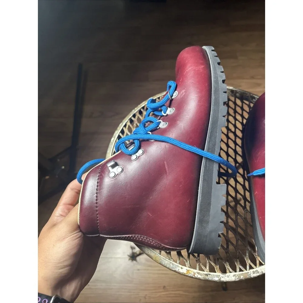 VTG Merrell Wilderness Mountaineering Brown Boots Womens Size 8.5 Oxblood